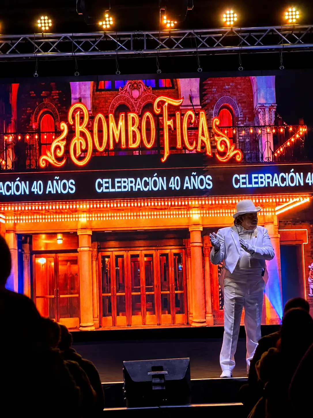 show bombo fica